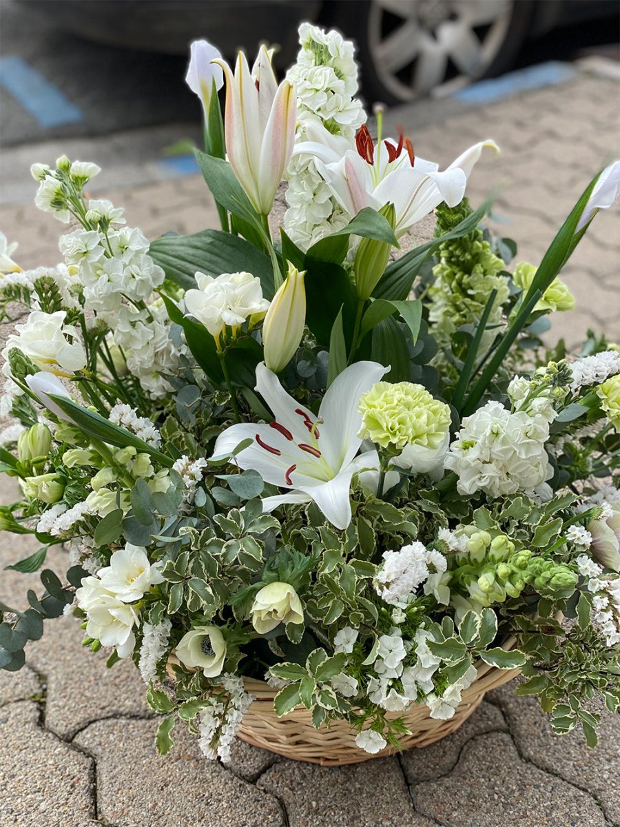 La corbeille de deuil - Les jolies fleurs