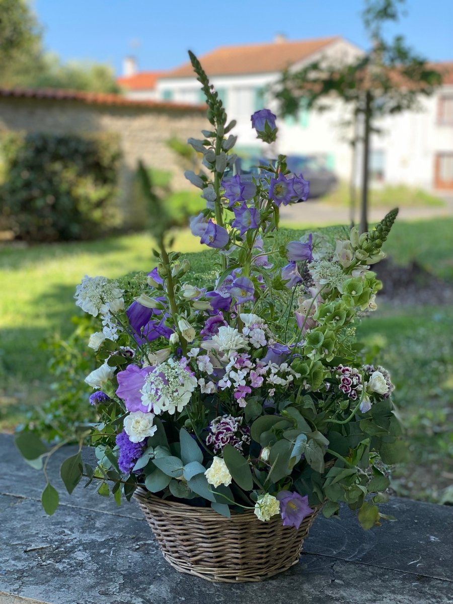 La corbeille de deuil - Les jolies fleurs