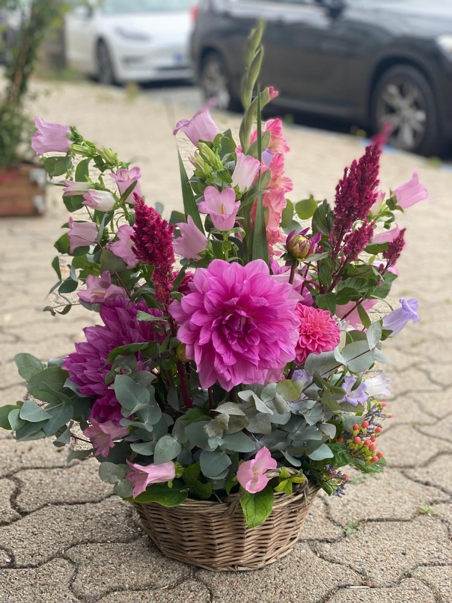 La corbeille de deuil - Les jolies fleurs