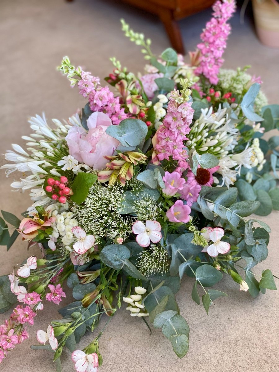 La raquette de deuil - Les jolies fleurs