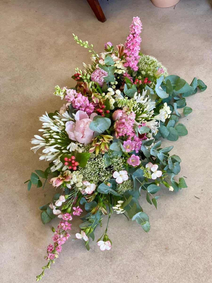 La raquette de deuil - Les jolies fleurs